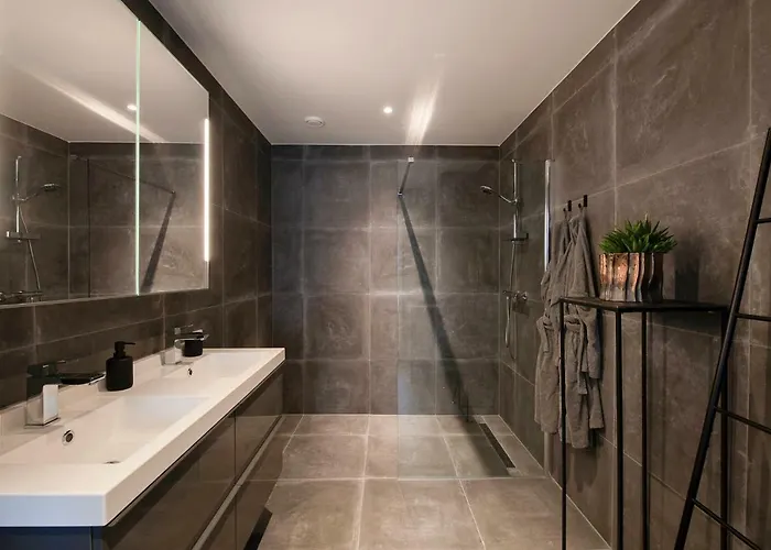 Longhouse * Zandvoort